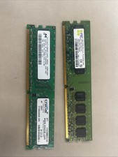 2 barrettes de RAM de 1 Go - DDR2 (PC2)