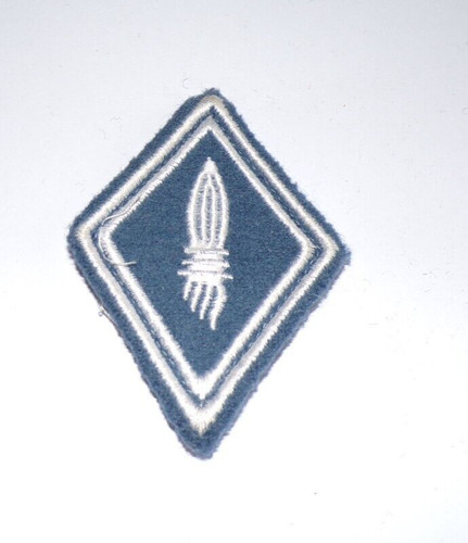 Insigne militaire losange - militaire, crs
