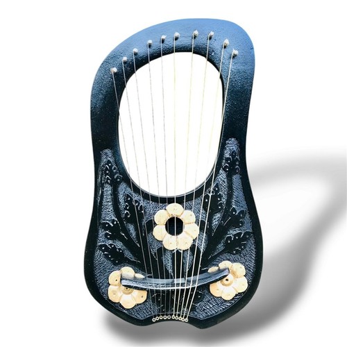 Handcrafted black string - handcrafted, 10