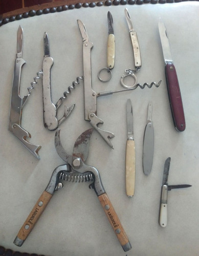 Lot couteaux de poche - ,