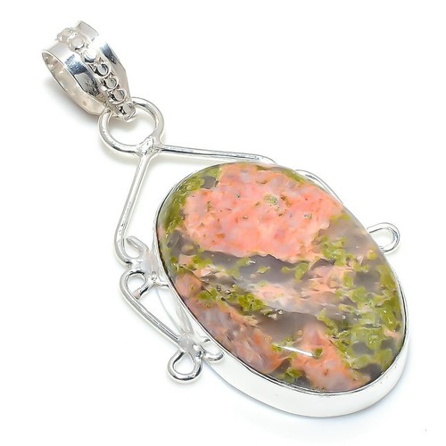 Pendentif bijou ancien fait