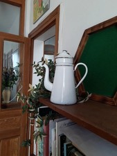 Cafetiere en émail annee 60