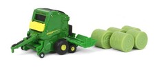 ERTL, Presse à balles rondes JOHN DEERE 561R avec 6 round baler, échelle 1/64...