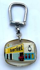 PORTE-CLÉS BOURBON MOBILE CAMION BERLIET RENTRANT AU GARAGE