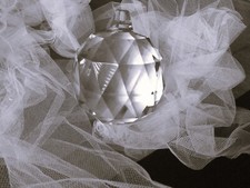 boule de cristal facettes diamètre 10 cm baccarat non signée pampilles lustres