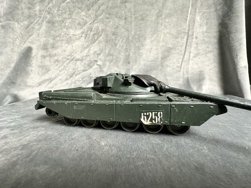 Figurine tank polistil - tank,