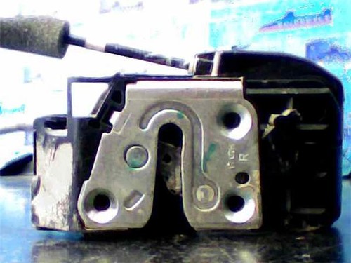Serrure porte avant droite - serrure,