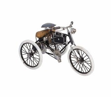 Modèle En Fer Tricycle