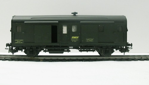 An135 fourgon dev u52 - dev,
