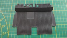 Tapis avant coupé dans