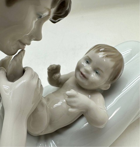 Lladro rire avec maman 9152
