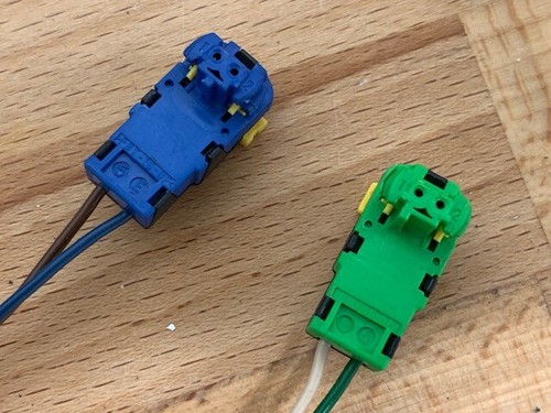 Connecteur contacteur tournant