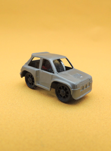 Kinder surprise r5 renault - surprise,