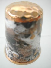 Dé à coudre porcelaine