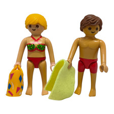 sympa couple à la plage