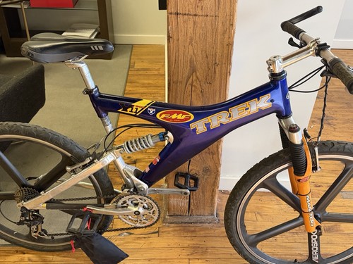 Trek carbon fiber model - trek,