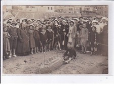 LE PORTEL: concours de sculpture de sable, bateau - très bon état