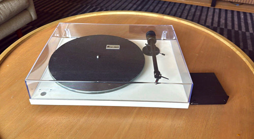 Pro ject turntable 4 - ,
