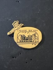 Rare Pin’s Ricard Chasse Ricard 