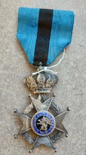 médaille militaire insigne chevalier ordre de leopold
