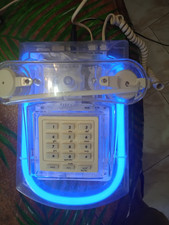 Hyper rare Années 80 Téléphone plexiglas à touches Blue Light Néon Art  T.B.E.