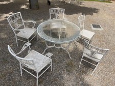 ENSEMBLE TABLE, CHAISES ET