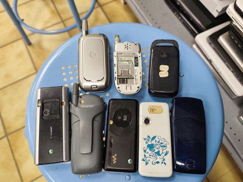 Lot des téléphone - lot,
