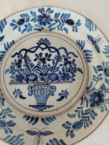 Xviii assiette faience delft - ,