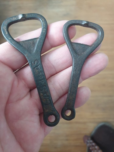 Decapsuleur ancien - ancien, 2