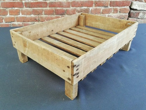 Caisse clayette en bois - /,