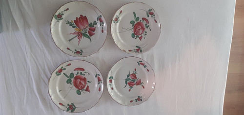Quatre assiettes faïence - quatre,