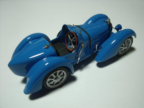 Bugatti b junek - 1/43,