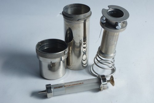 Ancienne seringue médicale