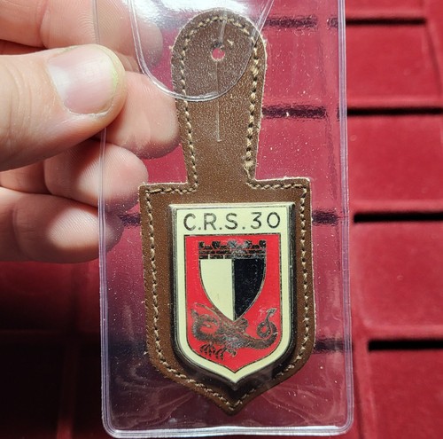 128 pucelle insigne - ~, /