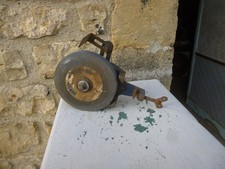 Ancienne meule et pierre à éguiser de table