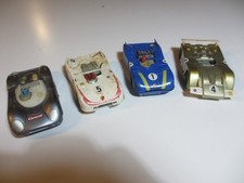 LOT de 4 voitures 1/32 circuit électrique carrera universal+manettes et transfo