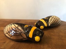 2 GRANDES CIGALES EN CÉRAMIQUE, VILLE A IDENTIFIER, VALLAURIS? (L 26cm -26,5cm)