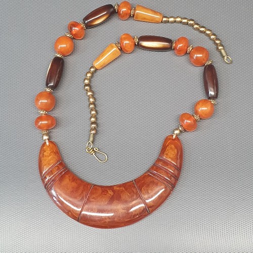 Gros collier vintage - , en