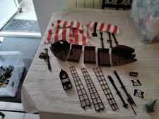 PIECES POUR BATEAU PIRATE LEGO