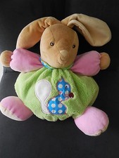 doudou peluche lapin Patapouf Colors vert rose brodé écureuil KALOO 24cm