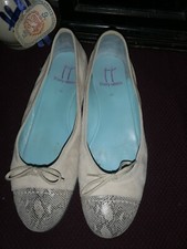 ? Chaussures Thierry rabotin en cuir   taille 39? 