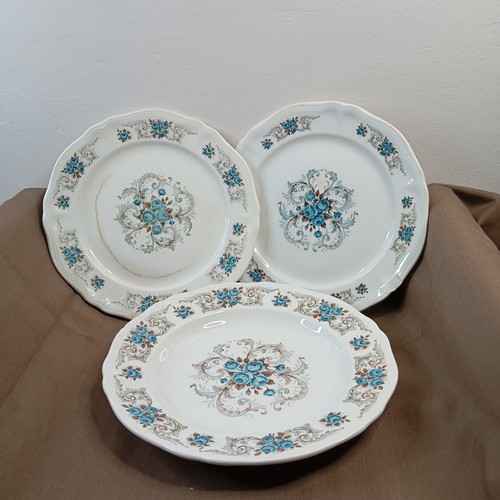 Lot assiettes 1 plate - lot,