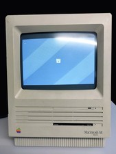 Ancien ordinateur Apple Macintosh SE + disque dur externe 800k