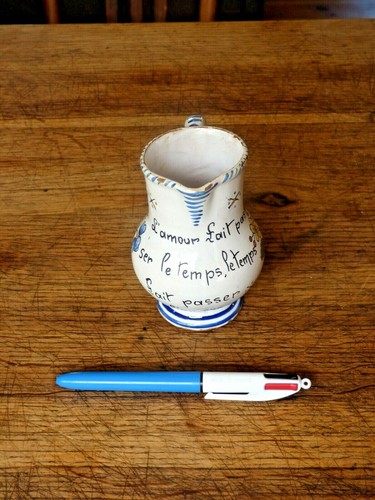 Ancien petit pichet parlant - ancien, a