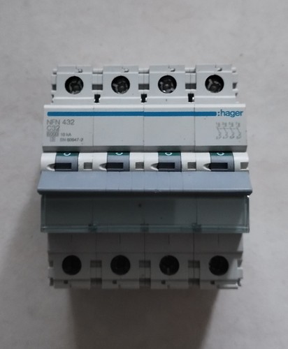Disjoncteur tétrapolaire c32 - tétrapolaire,
