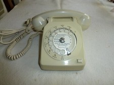 ANCIEN TELEPHONE S 63 COULEUR