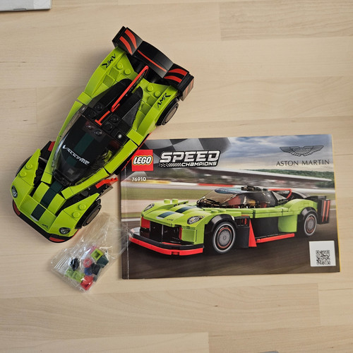 Aston martin valkyrie - valkyrie, pro