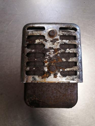 Echappement avec grille