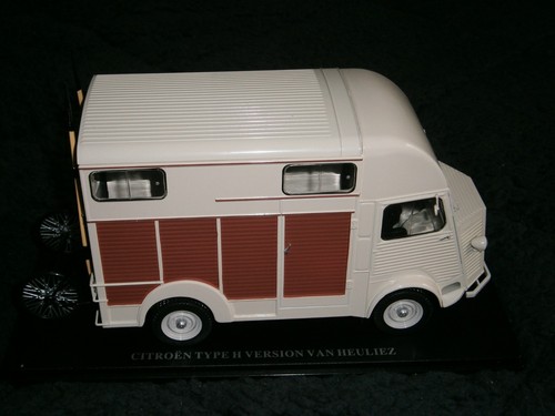 Citroen type h version - 1/24,