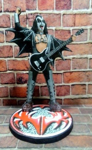 Kiss gene simmons figurine - gene,